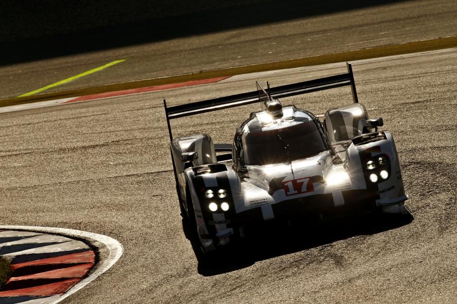  Porsche 919 Hybrid 2015 года  (фото 216 из 481)